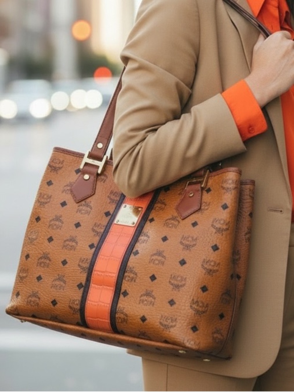 MCM Vintage Shopper Tote w/additional pouch attached inside, made in Germany.